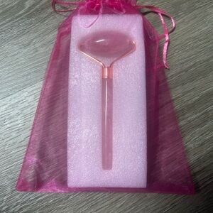 Pink Rose Quartz Facial Roller
